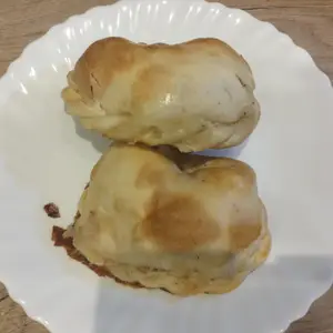 Empanada De Jamon Y Queso