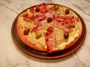 Fugazzeta con panceta