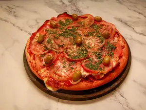 Pizza napolitana con jamón