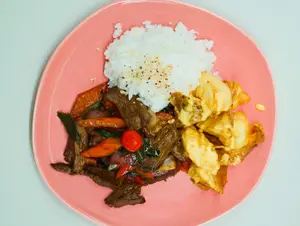 Lomo saltado