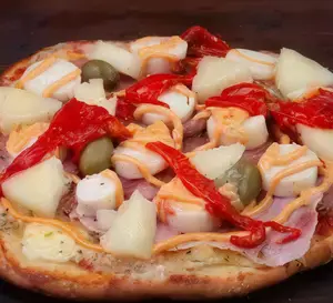 Pizza Jamón y palmitos