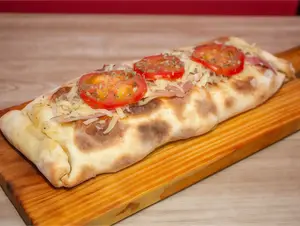Calzone jamón crudo y provo