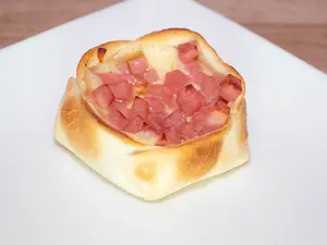 Canastita de jamón y queso