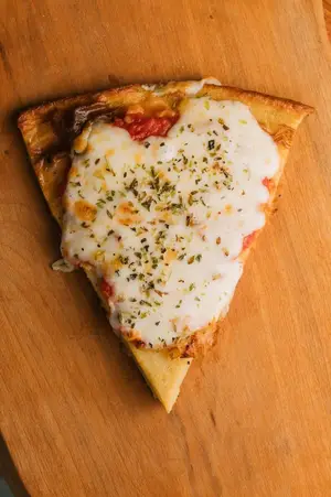 Fainá con Muzzarella
