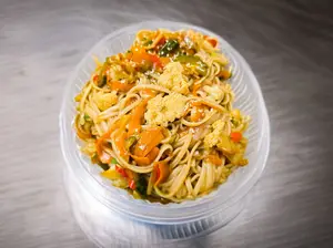 Tallarín Salteado De Verduras
