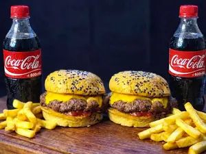 2 kon queso, papas y gaseosa