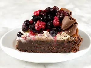 Marquise con Frutos Rojos