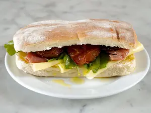 Sandwich Jamón Crudo