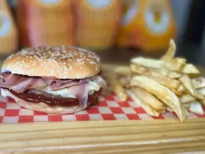 Maxi Ahumada + Fritas