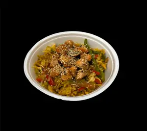 YAKISOBA con Salmón