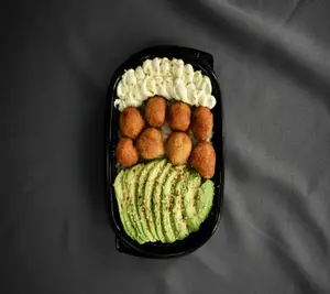 Ensalada de salmón rebozado