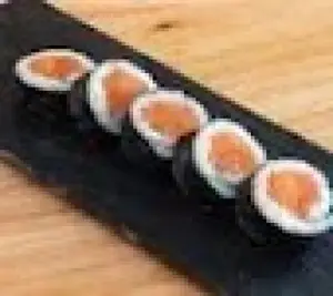 Maki salmón roll