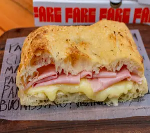 Focaccia Jamon Cocido