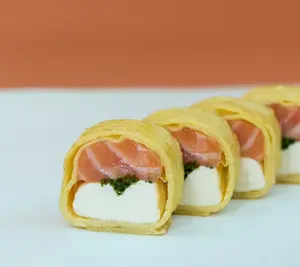 Tamago roll (x4)