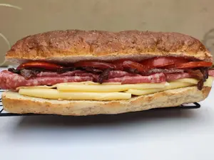Sándwich bravo