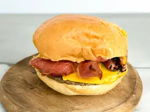 Burger con cheddar y bacon