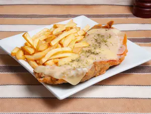 Milanesa napolitana con papas