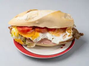 Sandwich de milanesa el puerto