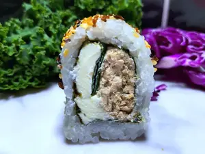 Roll tuna