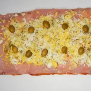 04pizza huevo, mozza y jamón
