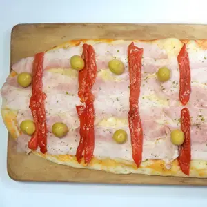 30 Pizza con panceta y morrón