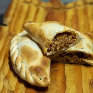 Empanada de carne picada