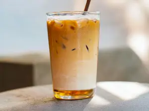 Ice caramel latte