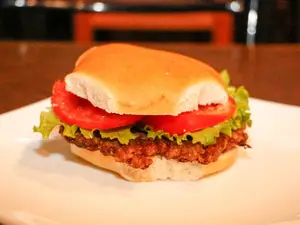 Hamburguesa lechuga y tomate