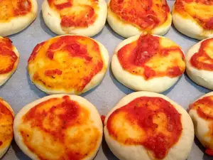 Pizzeta 1/2 tomate