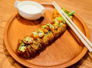 Pancho sushi salmon