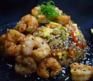Wok de langostinos