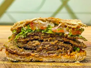 Sánguche de milanesa xl 22 cm