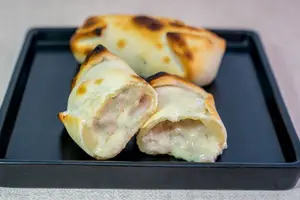 Empanada De Roquefort Y Jamón