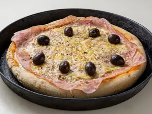 Pizza Provolone y Jamón