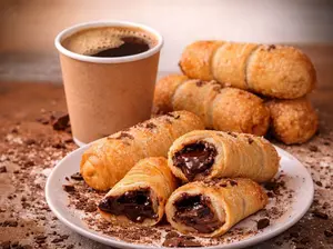 Tequeños choco x3 + cafe
