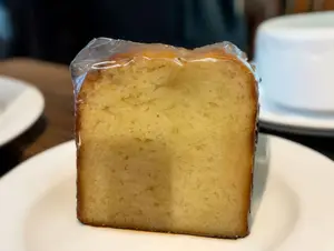 Porcion de budín de vainilla