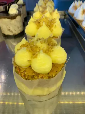 Porción de torta carrot cake