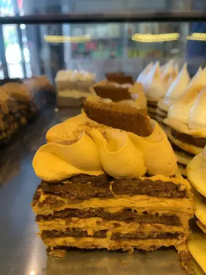 Porción de torta chocotorta