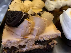 Porcion de torta Oreo