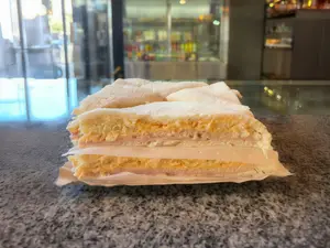 Sándwich miga palmitos y jamón