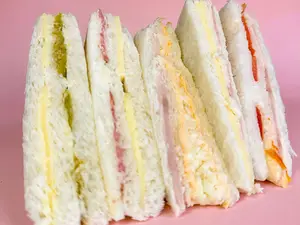 Sandwich de miga tradicional