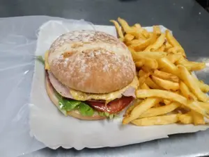 Hamburguesa Con Pan De Campo