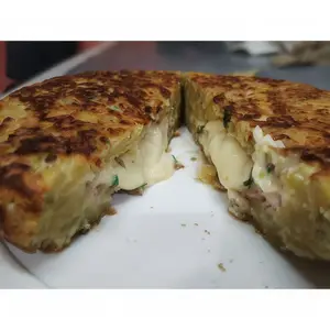 Tortilla de papa rellena