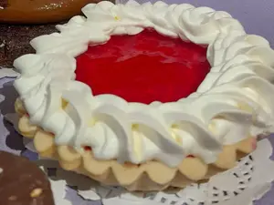Tarta de frutilla disponible (2un)