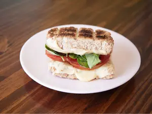 Sándwich capresse