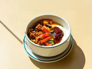 Yogur y frutas