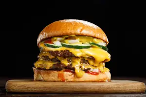 Hamburguesa triple chesse + papas