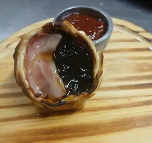 Canastita panceta y ciruela