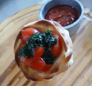 Canastitas muzzarella capresse