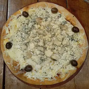 Pizza cuatro quesos